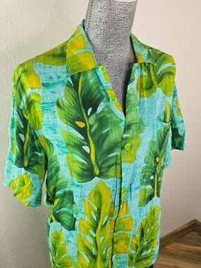 Jams World Button Down Hawaiian Top Size Small